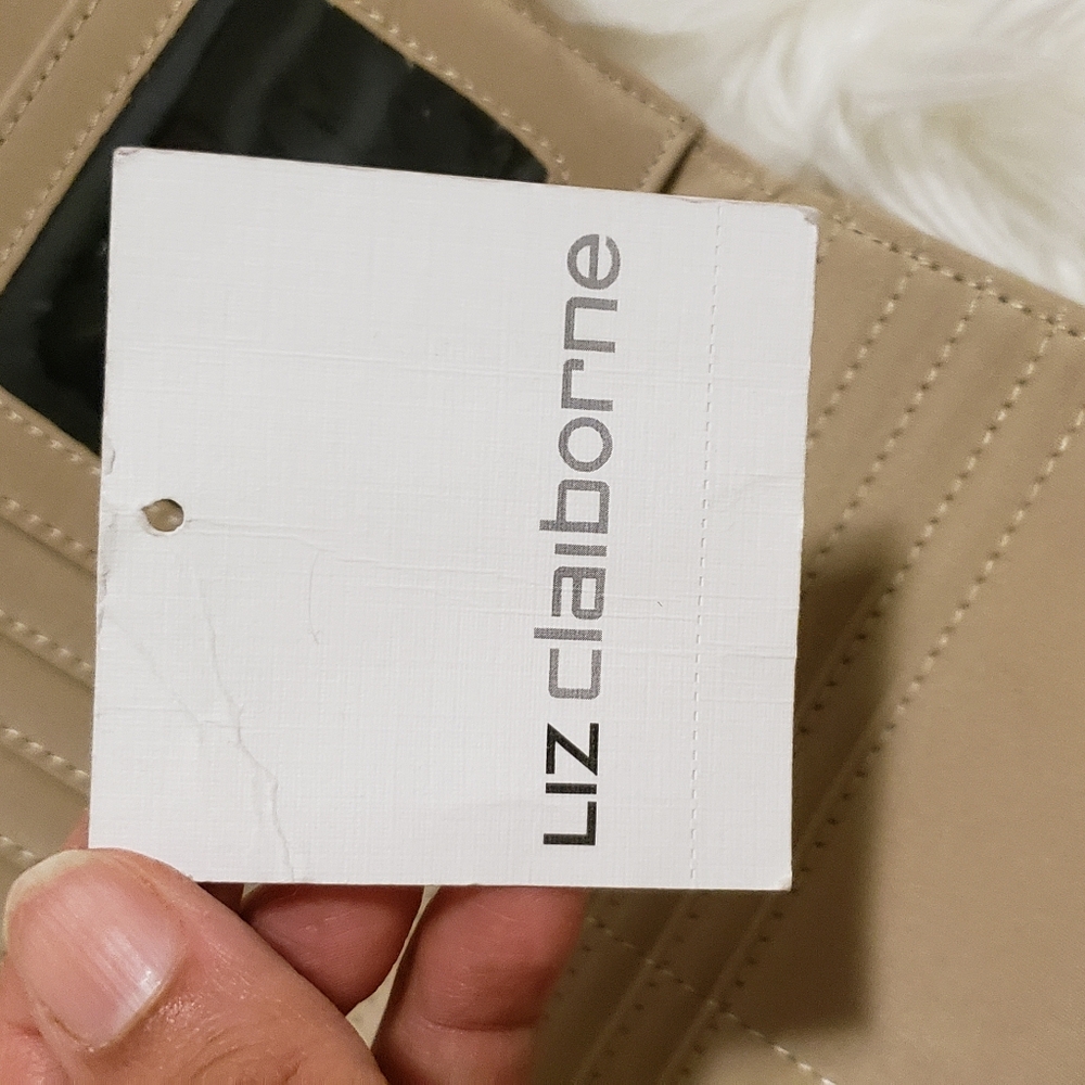 Wallet - Picture 5 of 8